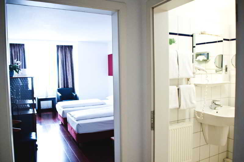 Rugs Hotel Duesseldorf Екстериор снимка