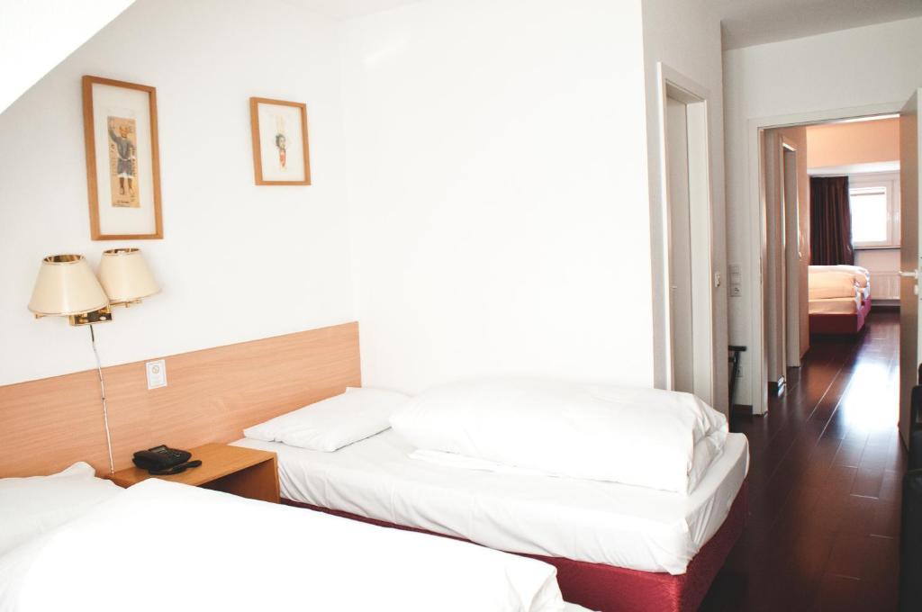 Rugs Hotel Duesseldorf Стая снимка